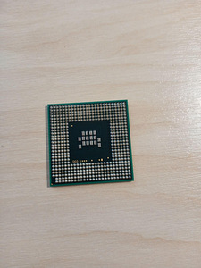Intel Celeron (2 фото из 2)