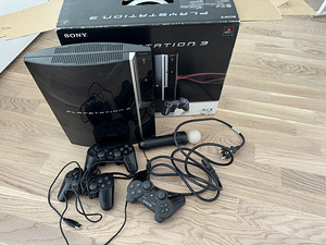 PlayStation 3 500gb + mängud (2 foto / 2)