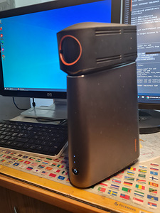 Lauaarvuti Lenovo IdeaCentre 610S + monitor + projektor (3 foto / 3)