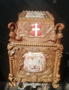Laekas "Vana Tallin "/The casket"Old Tallinn" 2016 year. (3 foto / 10)