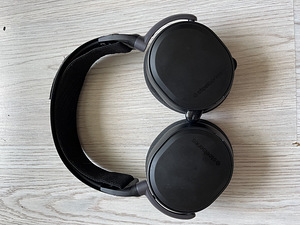 SteelSeries Arctis Pro + GameDAC (3 фото из 4)