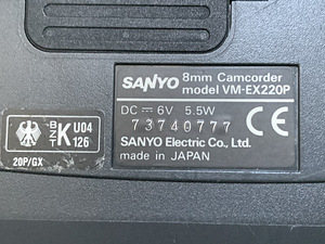 SANYO 8 mm Camcorder VM - EX220P (6 foto / 6)