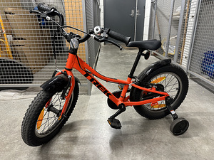 Детский велосипед Trek Precaliber 16 (1 фото из 8)