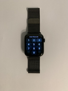 Apple Watch Series 6 (GPS + Cellular) 44 мм корпус - нержавеющая сталь (1 фото из 2)