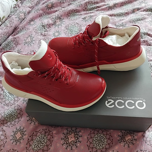 Женская обувь Ecco (5 фото из 8)