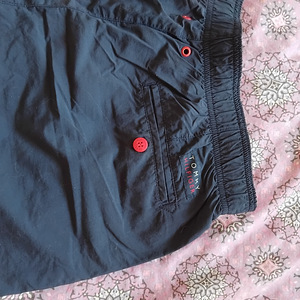 Meeste lühikesed püksid Tommy Hilfiger s M (3 foto / 4)