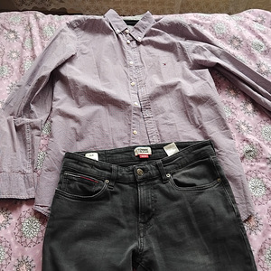 Meeste mustad teksad ja särk Tommy Hilfiger. (1 foto / 6)