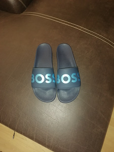 Hugo boss (1 foto / 3)