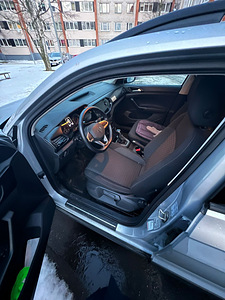 Volkswagen T-Cross 1.5 (2021. aasta) (10 foto / 11)