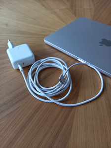 MACBOOK AIR 13" M2 512GB (2 фото из 5)