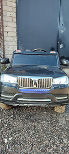 Продам детскую машину 4х4 (1 фото из 4)