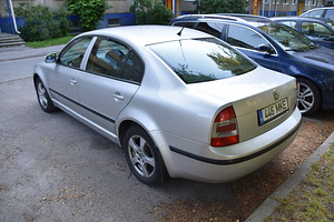 Skoda Superb (2 фото из 5)