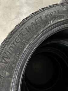 Kumho Winter Craft 255/45/18 (4 foto / 6)