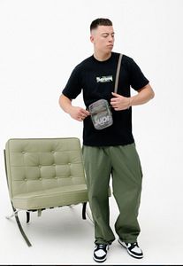 Брюки Nike Tech Pack Woven Pants Olive (9 фото из 9)