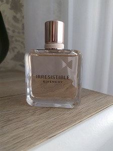 Givenchy Irresistible EDT 50 ml (3 foto / 3)