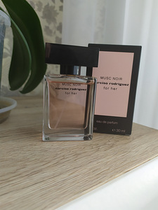 Musc Noir Narciso Rodriguez 30 ml (1 foto / 4)