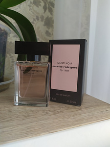 Musc Noir Narciso Rodriguez 30 ml (2 foto / 4)