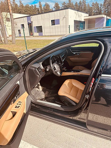 Volvo V90 (6 foto / 13)