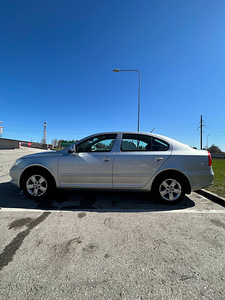 Skoda Octavia 1.4 90kW 2010 (5 foto / 8)