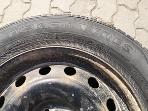 Kaubiku ratas plekkveljel 215/65 R16 (3 foto / 5)