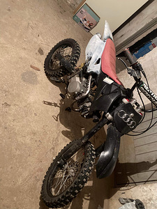 Krossikas 125cc 4T. (2 foto / 8)