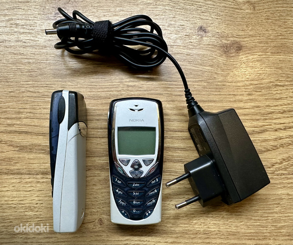 Nokia 8310 2tk koos laadijaga (foto #2)