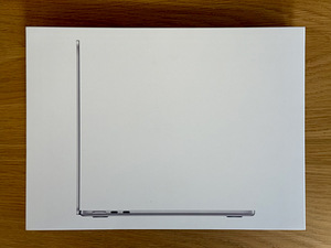 UUS! Apple MacBook Air 13" (2025, M4) 16/256GB SWE (1 foto / 6)