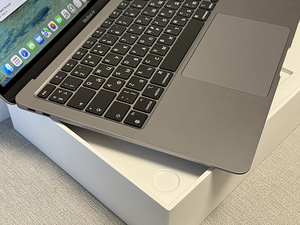 Apple Macbook Air 13 M1 8/256GB SpG ENG/RUS Аккумулятор 93% (3 фото из 9)
