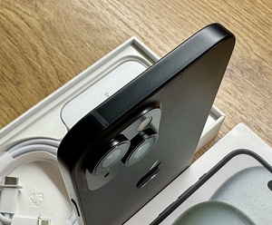 Apple iPhone 15 Plus Black 128gb uueväärses korras (5 foto / 7)