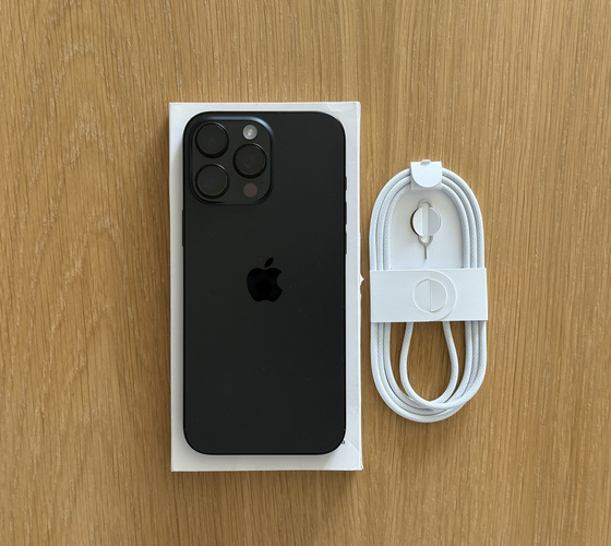 Apple iPhone 16 Pro Max Black Ti 256GB, uueväärne, aku 100%