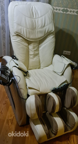 Массажное кресло (фото #1)