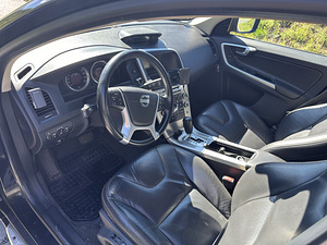 Volvo xc60 D5 (4 foto / 9)