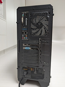Mänguarvuti AMD Ryzen 5, RX 590, 32GB RAM (3 foto / 6)