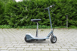 Elektriline tõukeratas Razor E300 (1 foto / 7)