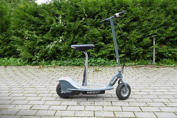 Elektriline tõukeratas Razor E300