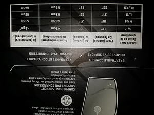 PÕLVEKAITSE NIKE XL SUURUS (3 foto / 3)