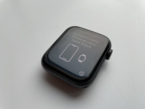 Apple Watch SE (GPS+LTE) 44mm, must (2 foto / 5)