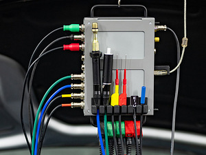 Professionaalne ostsilloskoop / motortester USB Autoscope IV (3 foto / 10)