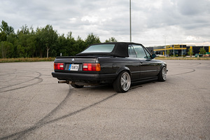 BMW 325 1.8IS 103kw (2 foto / 6)