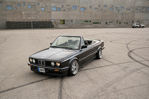 BMW 325 1.8IS 103kw (3 foto / 6)