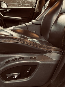 Volvo xc60 (7 foto / 8)