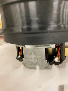 Audi A8/S8 D3 uus salongi ventilaator + muud jubinad (3 foto / 3)