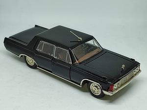 Mudelauto ZIL 117. A31. USSR. 1984a. 1:43 (4 foto / 8)