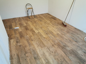 Parketi ja laminaati paigaldus (3 foto / 4)