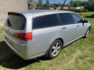 Honda accord (3 foto / 5)