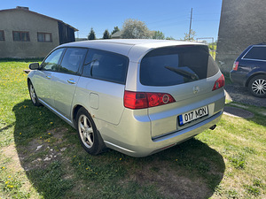 Honda accord (4 foto / 5)