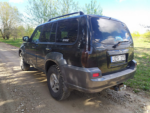 Hyundai Terracan 4x4 110kw (3 foto / 7)