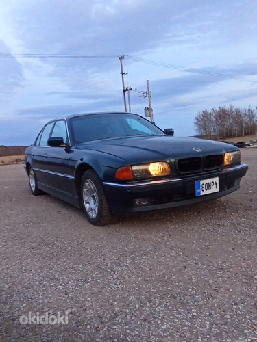 BMW e38 (foto #2)