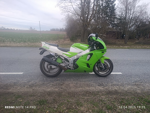KAWASAKI ZX-6R (1 foto / 3)