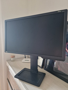 BenQ ZOWIE XL2411-B 24' 144hz monitor (1 foto / 2)